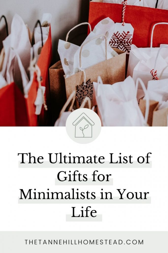 Trying to think gift ideas for a minimalist can be difficult, which is why I've created this ultimate list of gifts for minimalists! Let's keep it simple!